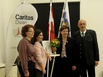 Leiterin Christina Kraker-Kölbl, Beraterin Royda Nori-Thamir, Landesrätin Ursula Lackner und Bürgermeister Manfred Wegscheider